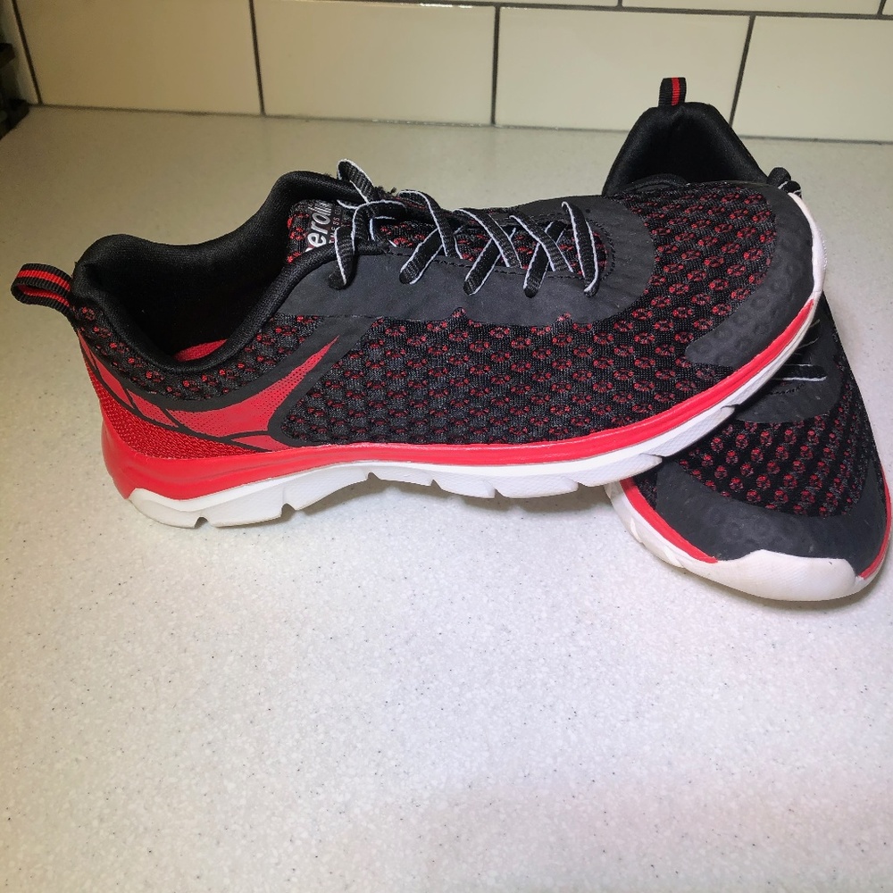 Dunham's Sports Aeroline Running Shoes | Sz 6